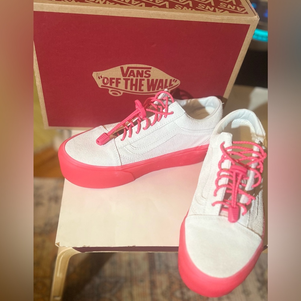 Vans White Suede Sneakers with Pink Soles - Picture 2 of 7